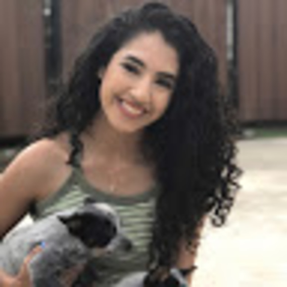 Meet your Posher, Daniela - Picture 1 of 1